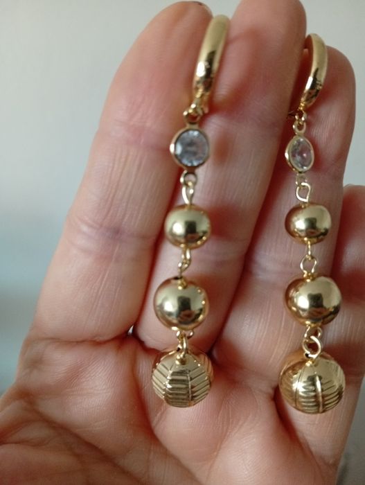 Cercei placați cu aur noi