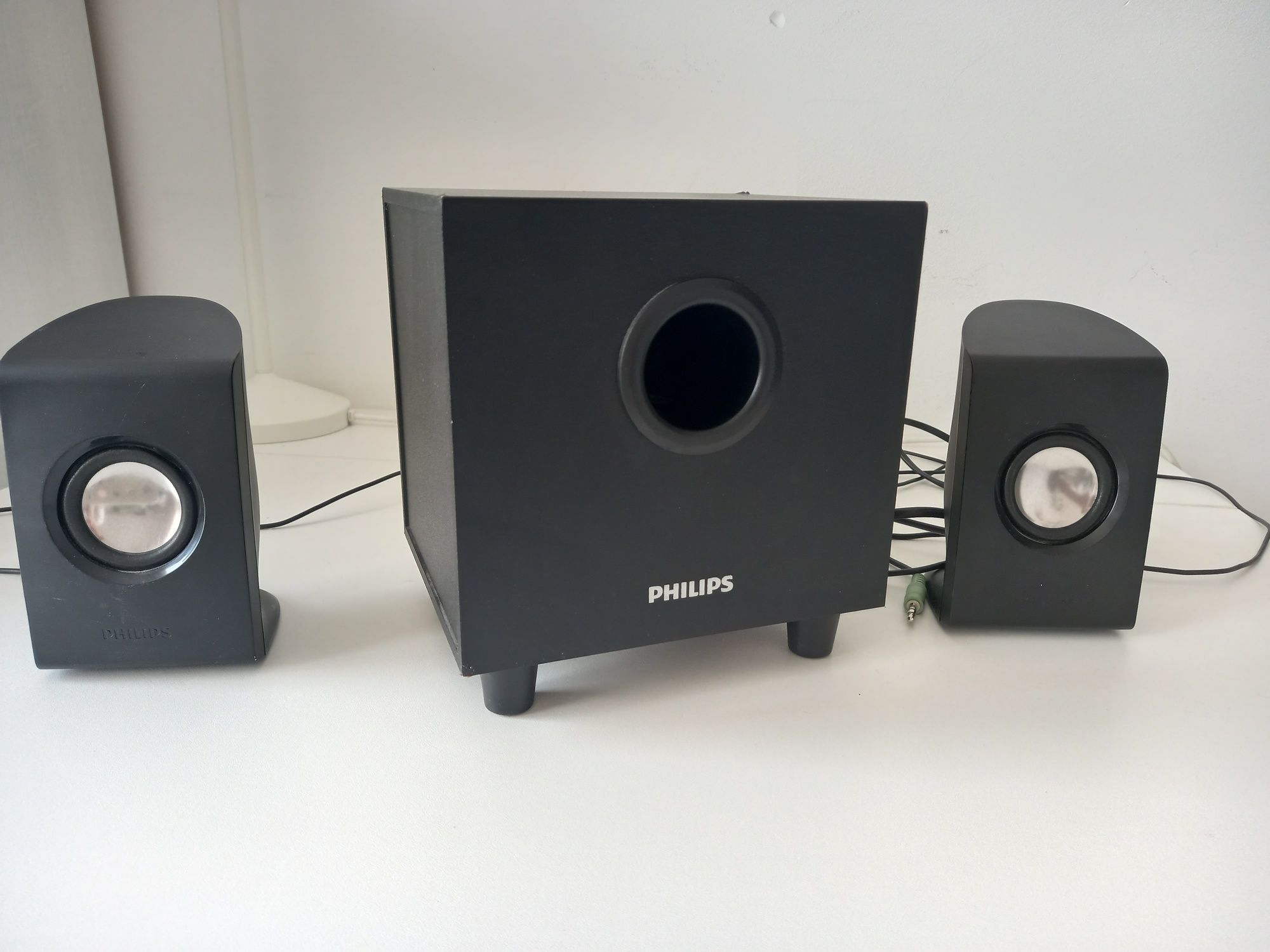 Колонки Philips SPA1330/12 2.1 (сабвуфер + 2 сателлита)