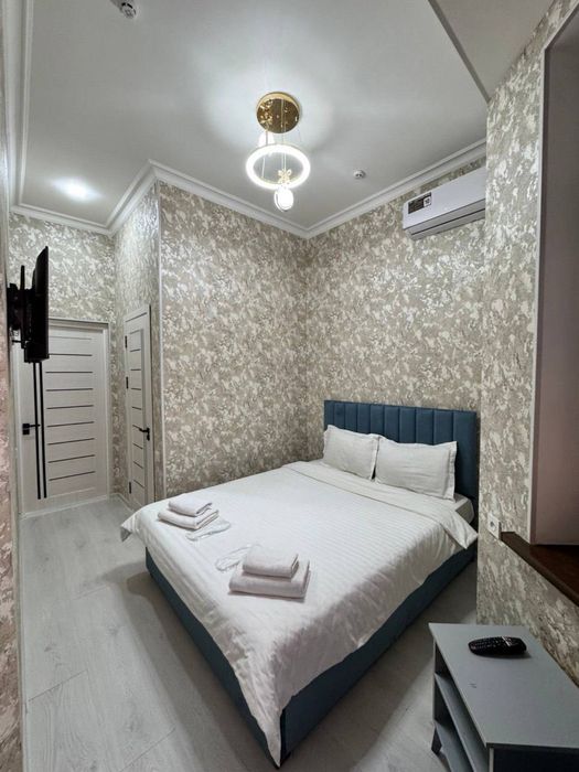 Bez zaks / Mehmonhona