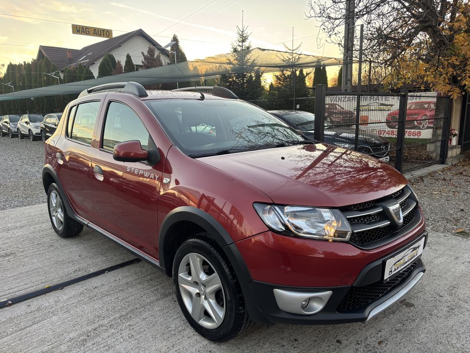 Dacia sandero stepway 0.9tce benzina 2014 90 cp navigatie
