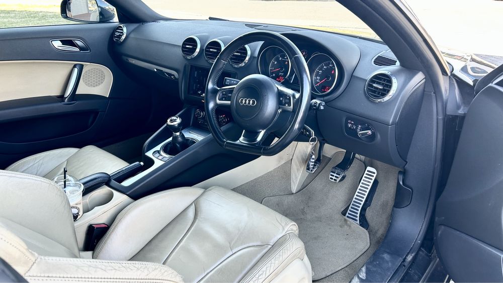 Piese/accesorii Audi TT 8J 3.2i VR6 quattro 250cp