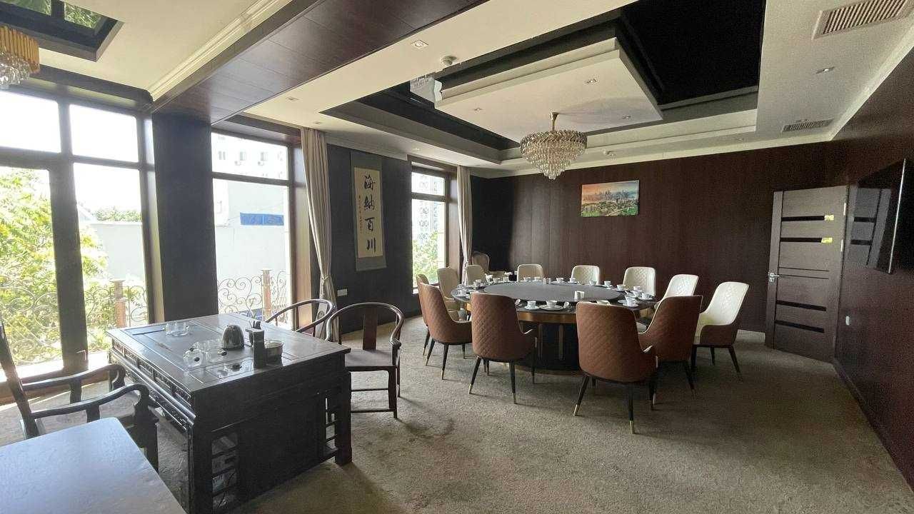 Сдам здание 1280м2 вдоль дороги Госпитальный Мирабад Avenue, Ойбек RR
