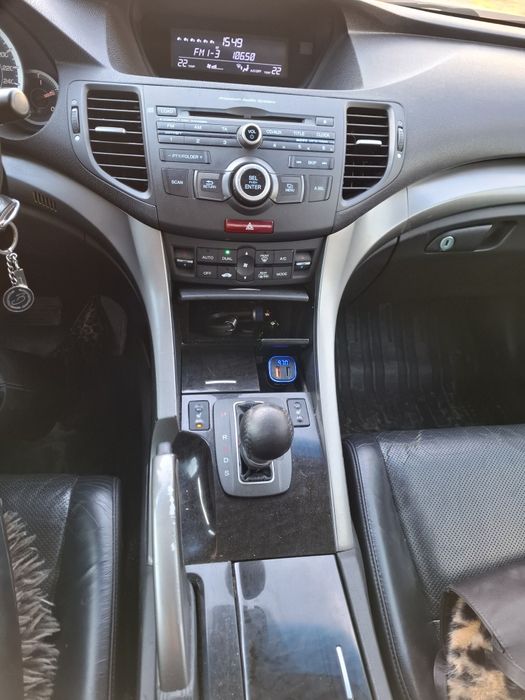 Vând Honda Accord  Executive 2013 ,2,2 TDI, 200KKm,