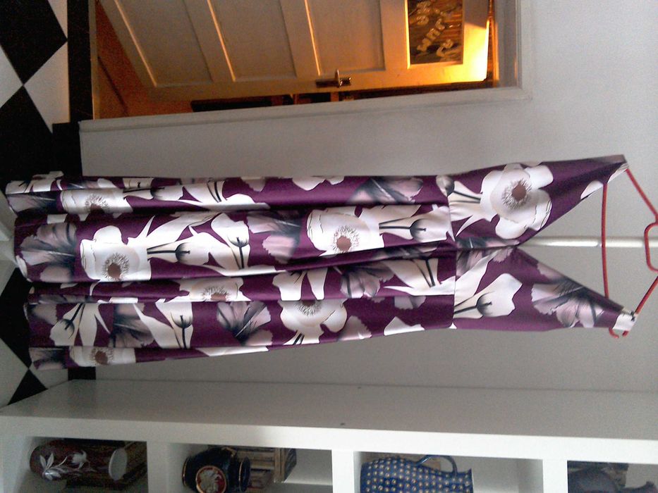 Rochie de seară deosebită, înflorată, model unicat