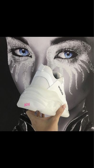 Triple S White unisex