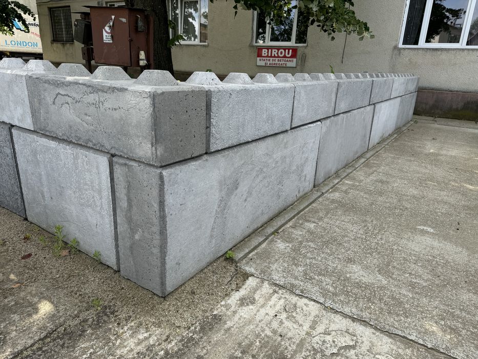 Blocuri de beton tip lego