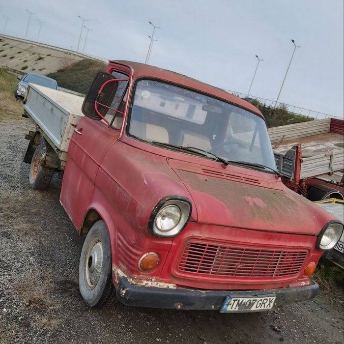 FORD tranzit camionetă  din 1970 la 3200euro