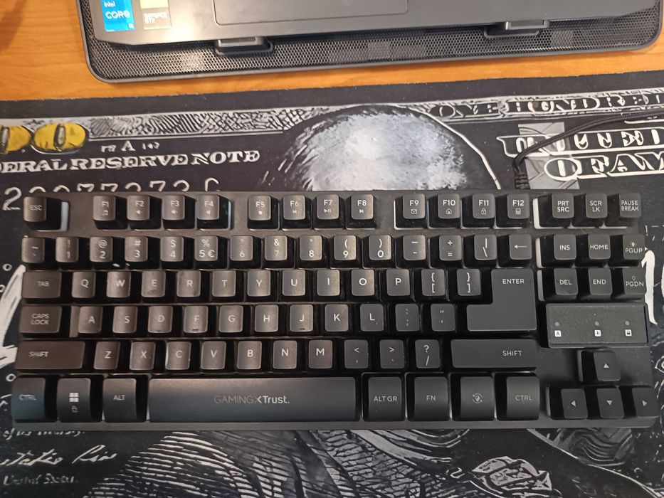 Геймърска Клавиатура Trust(с една година гаранция)
