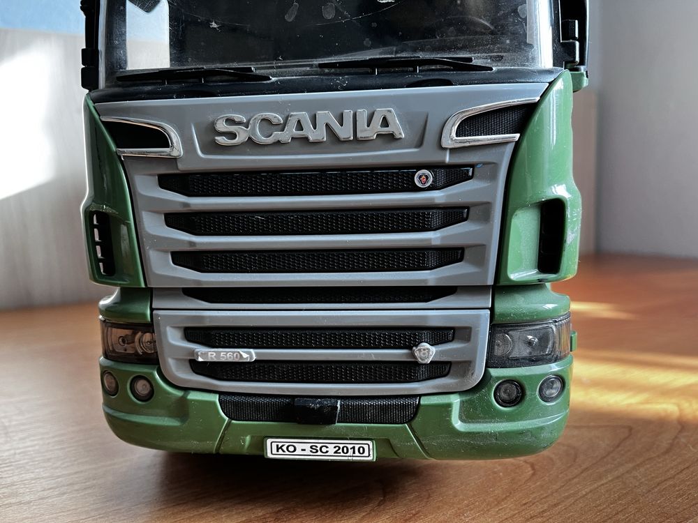 Продам машину BRUDER марка SCANIA модель HighLine