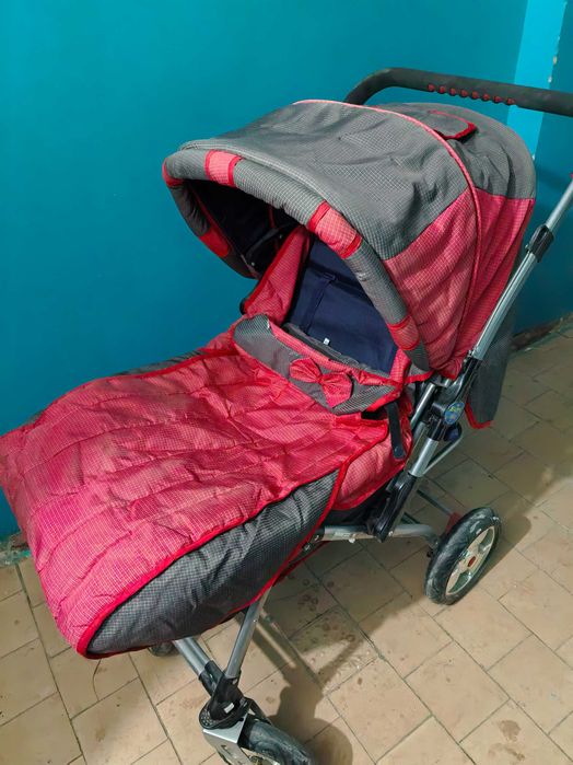 Детская коляска в хорошем состоянии