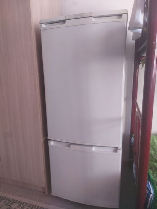 Срочно продам холодильник