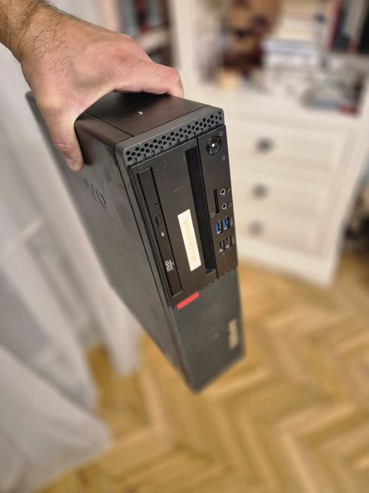 Sistem desktop Lenovo Ryzen3 ssd ddr4 calculator pc