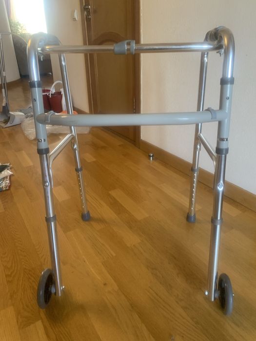 Ходунки для взрослых