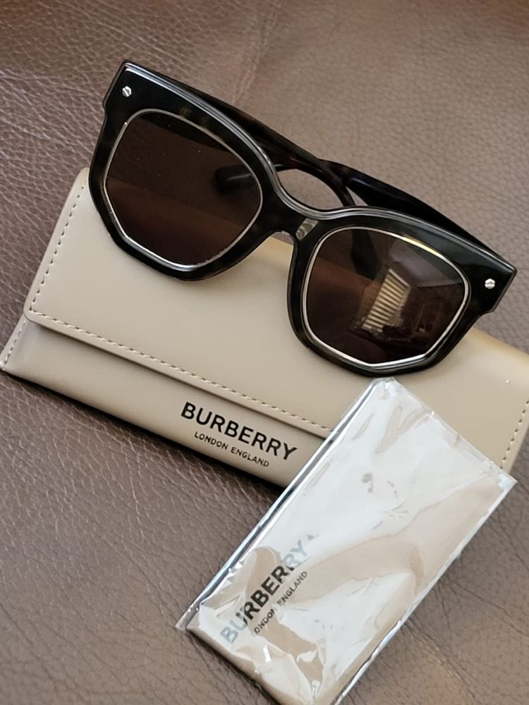 Слънчеви очила Burberry