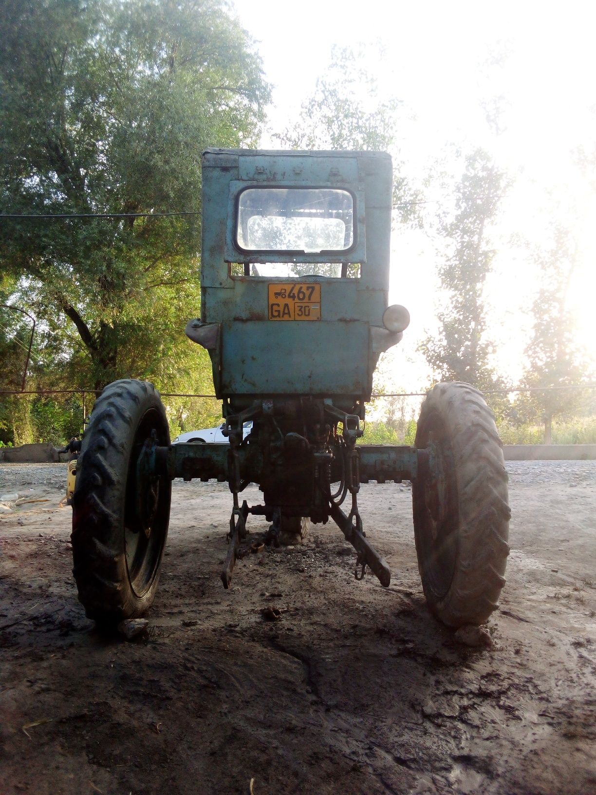 Traktor sotiladi трактор сотилади