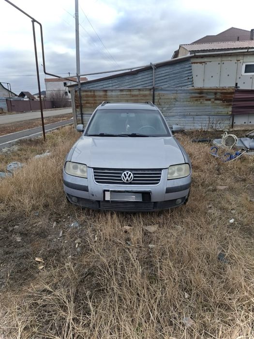 Volkswagen passat B5+ 2001 года газ-бензин обьем 2.8