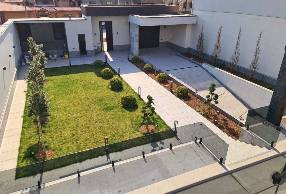 Продается Евро Дом на Центре Луначарского