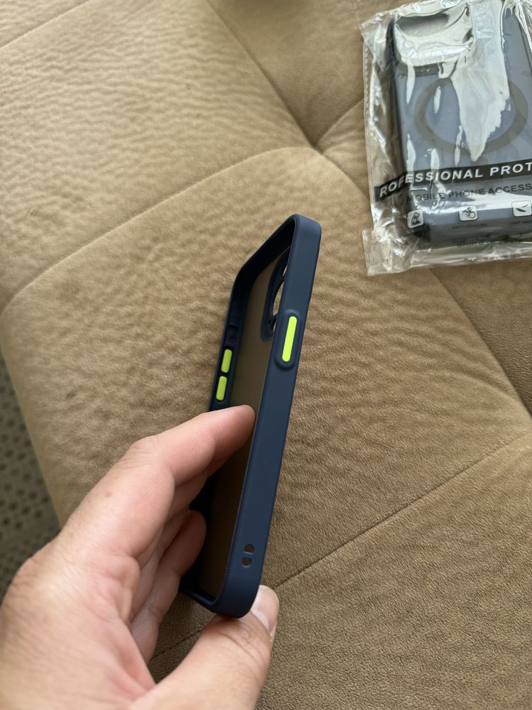 Кейсове за iphone 15 pro и iphone 13