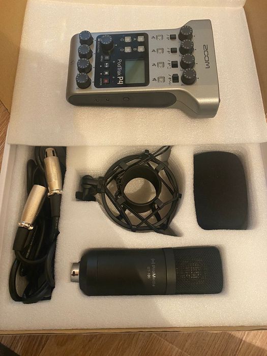 Zoom p4 рекордер для записи звука и 3 микрофона