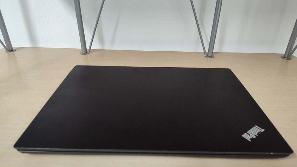 Laptop Lenovo Thinkpad  L390 I5 8365 8 GB ram SSD 256 GB