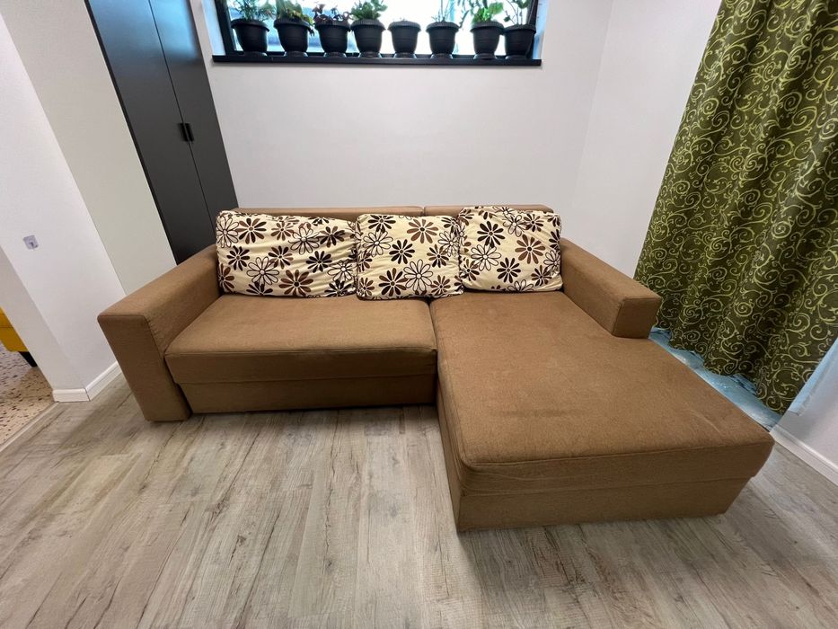 Canapea living extensibila in forma L