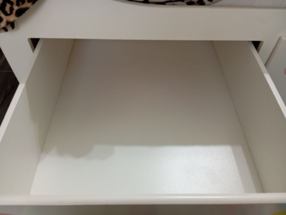 Vând divan extensibil Ikea