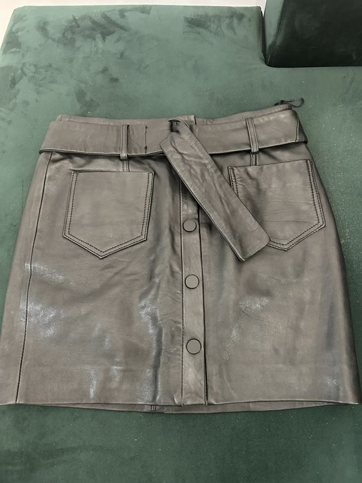 Fusta mini piele naturala Mango