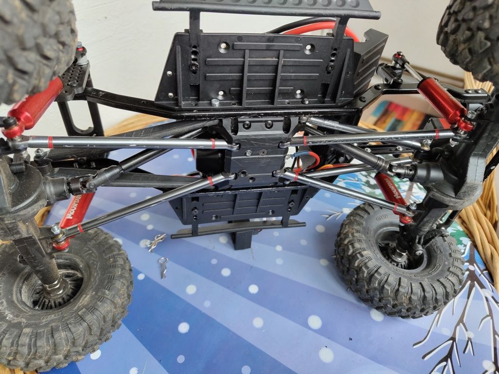 Automodel crawler RC, scara 1:10