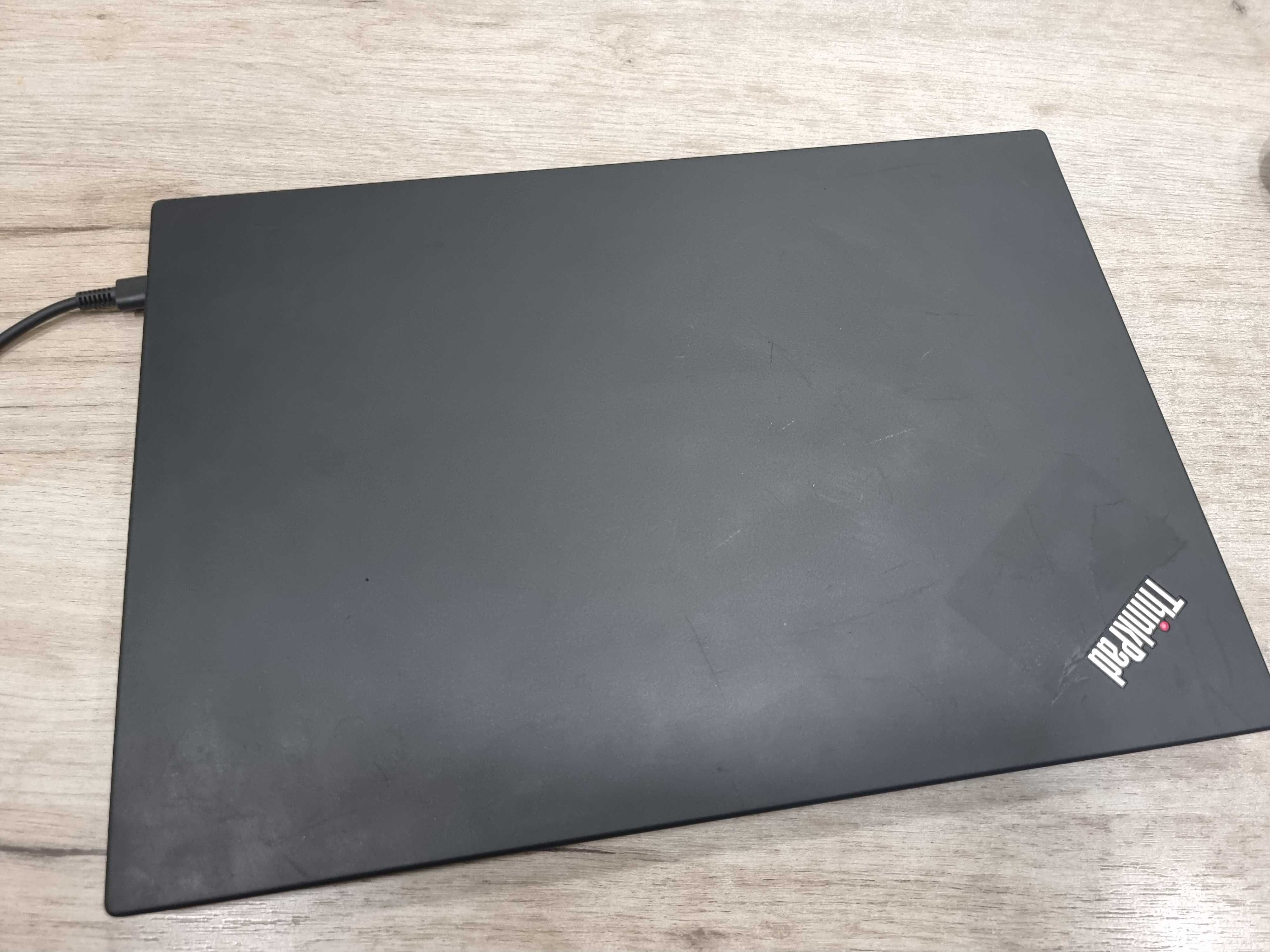 Лаптоп Lenovo ThinkPad T495