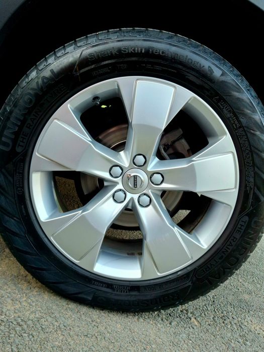 Jante Originale Volvo 18'' XC40 XC60 S60 V60 + Anvelope Vara DOT 2023