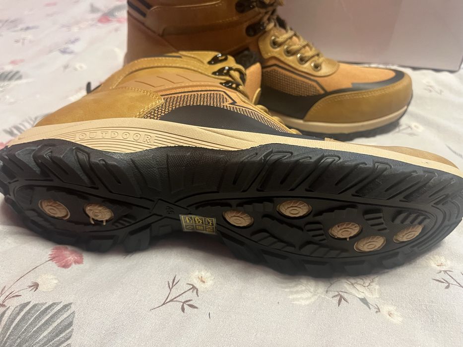 Н.- 40 боти -,дамски боти естествена кожа н.- 40-30лв.