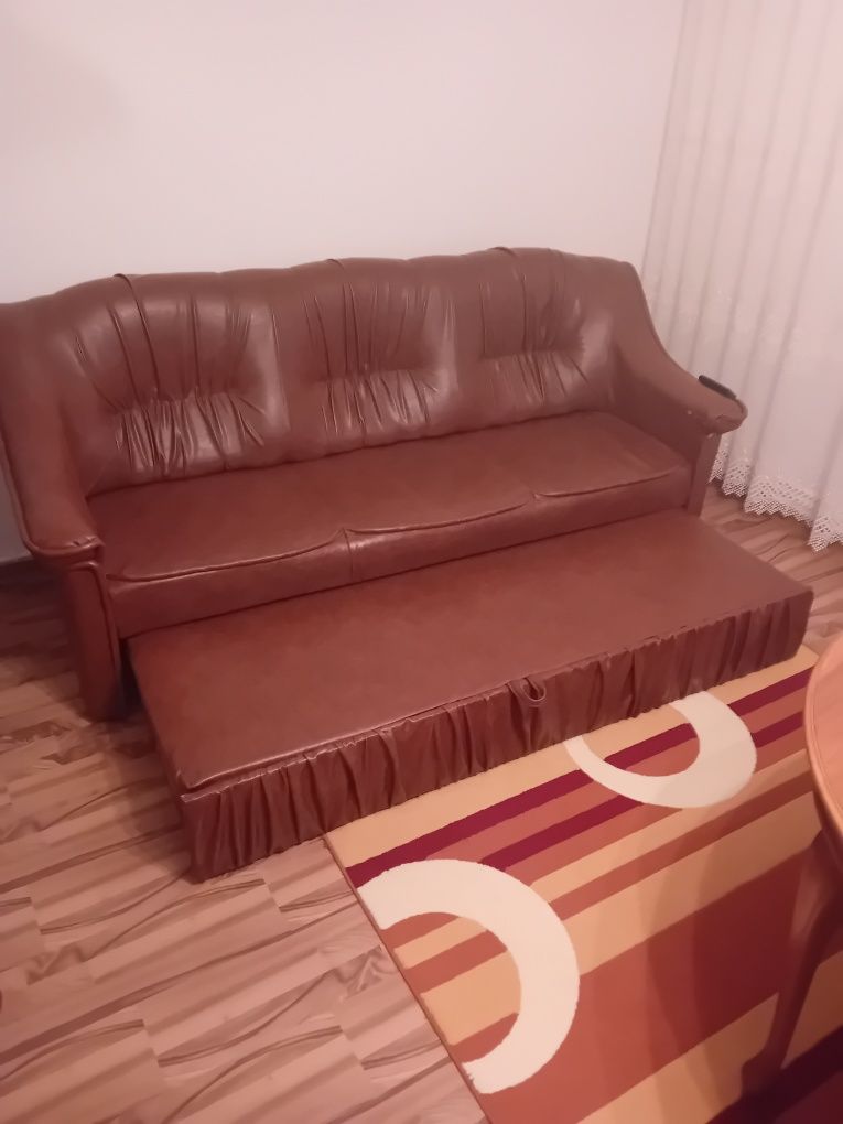 Canapea imitație piele  extensibila