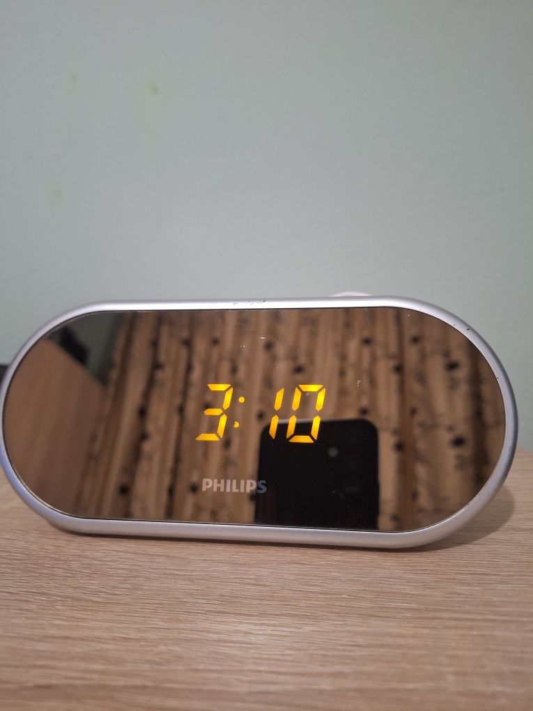 Ceas cu radio Philips miror