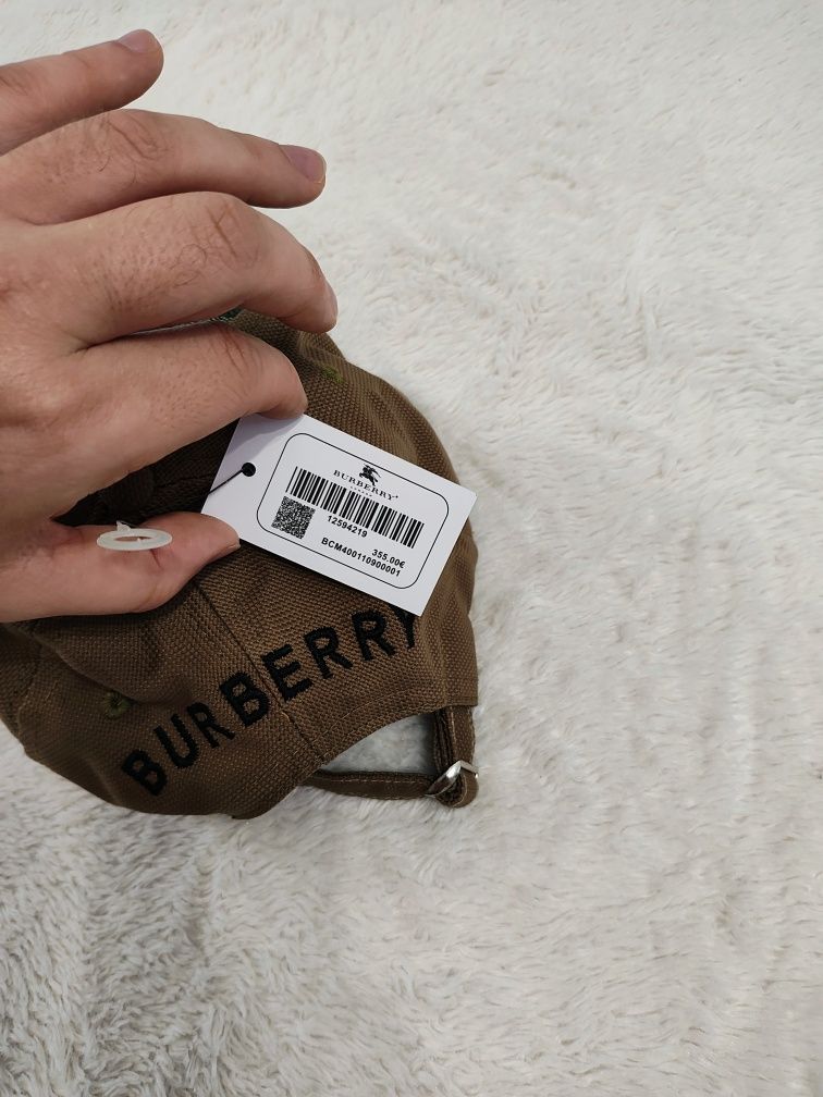Șapcă Burberry calitate Premium