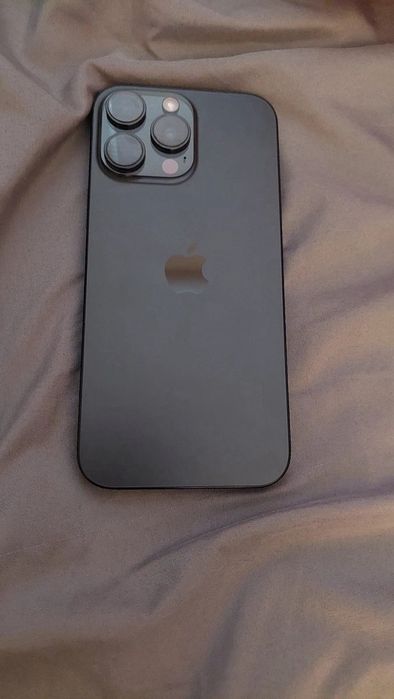 Продаются два iPhone 15-16 Pro Max , читайте внимательно описание