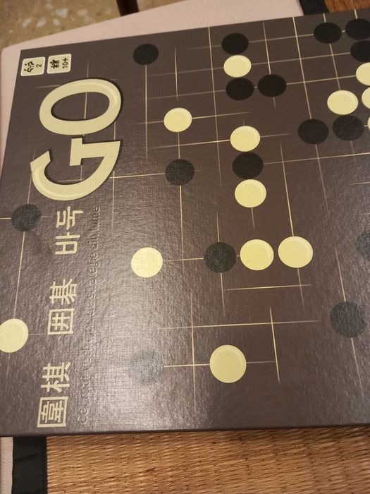 Casti Bluetooth, joc societate go