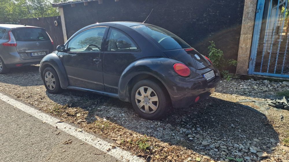 Volkswagen New Beetle Avariat