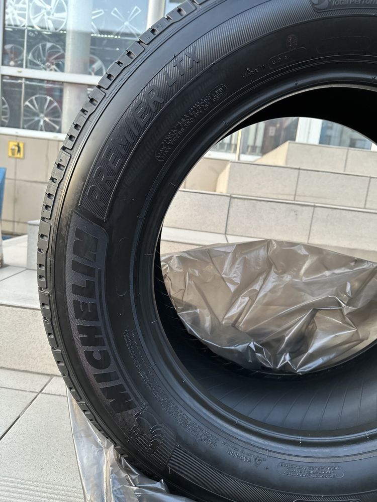 Шины MICHELIN Premier 235/65R18