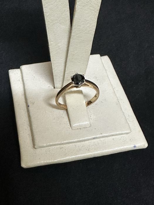 Inel din aur de 14k cu saphire