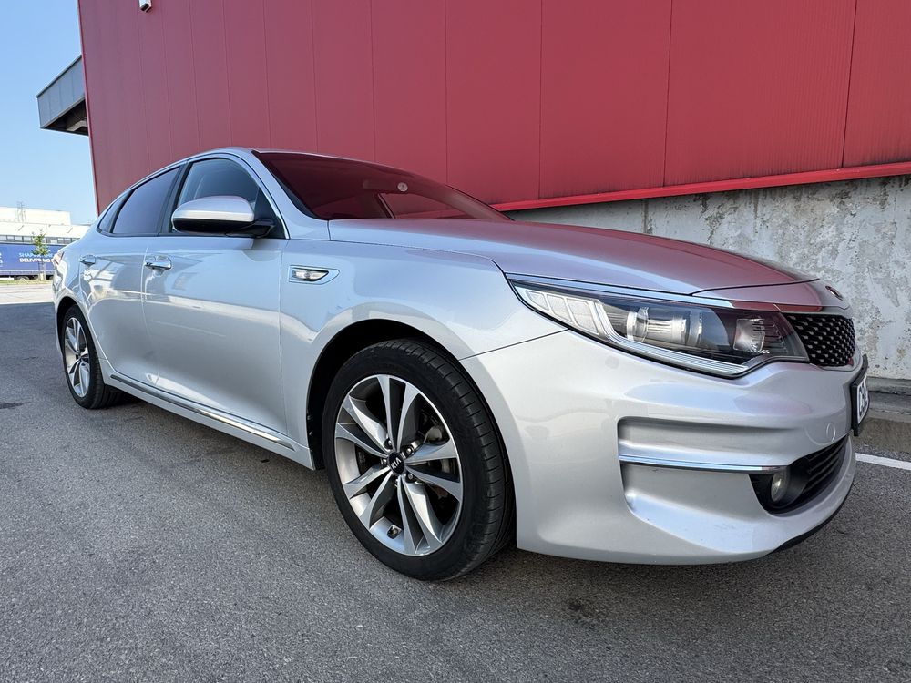 Продавам автомобил Киа K 5