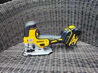 Pendular soricel decupir DeWalt DCS 335 cu variator