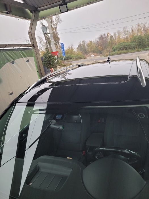 Volkswagen tiguan 2011