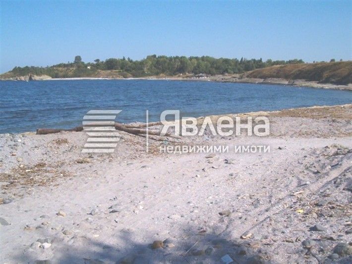 Продава се Парцел в Царево - 3568 кв.м за 125 €/кв.м - Снимка #1