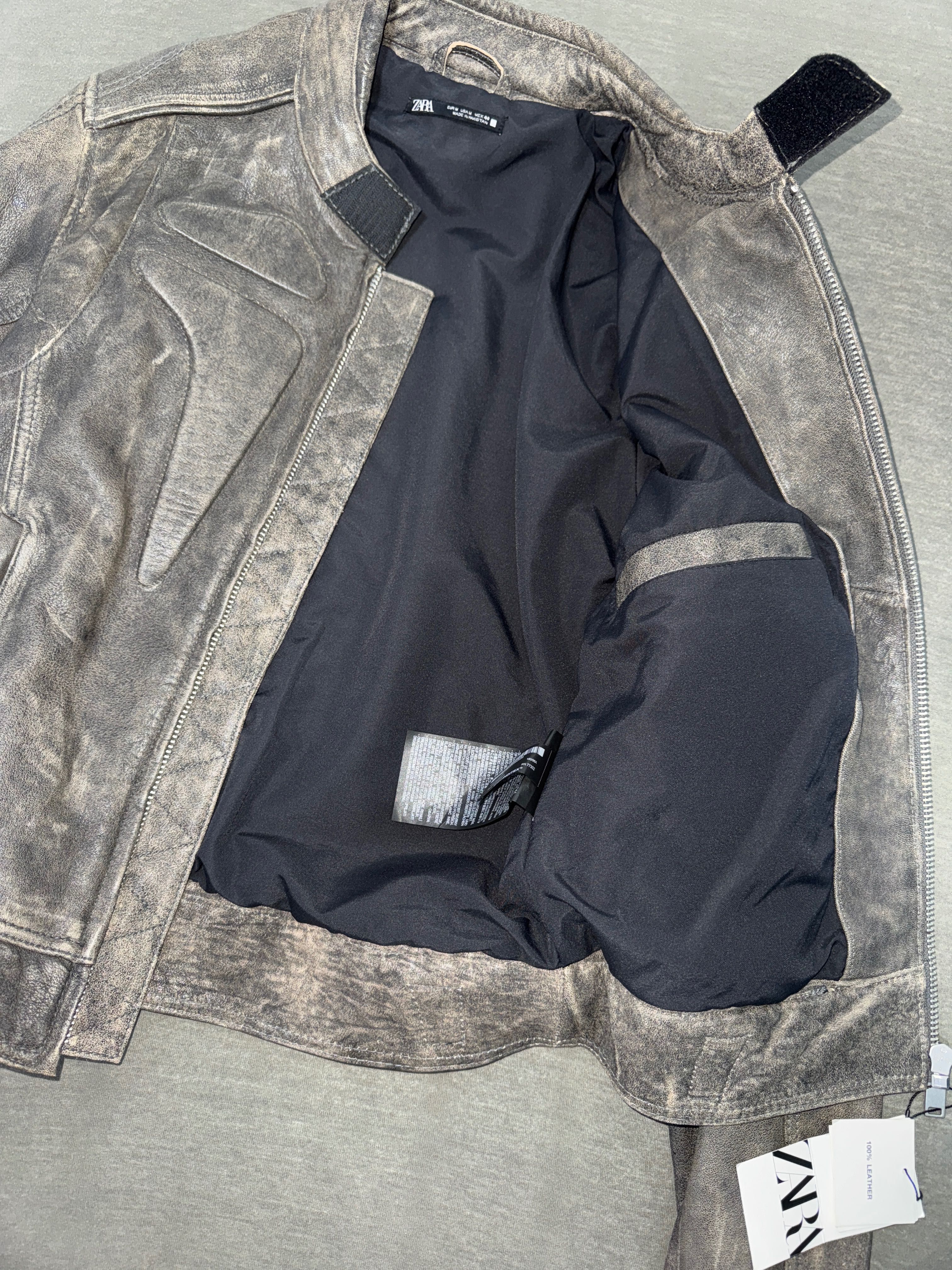 Geaca Biker din piele. 100% piele. Marimea M.