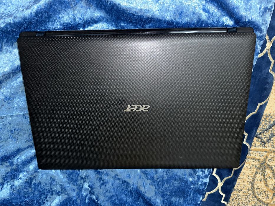 Продам ноутбук Aspire 7560G-8356G75Mnkk