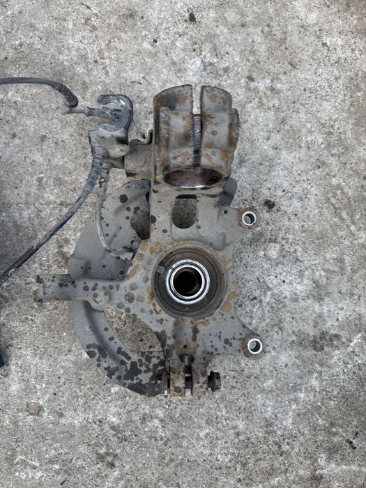 Fuzete fata Renault Megane 4 1.5 dci