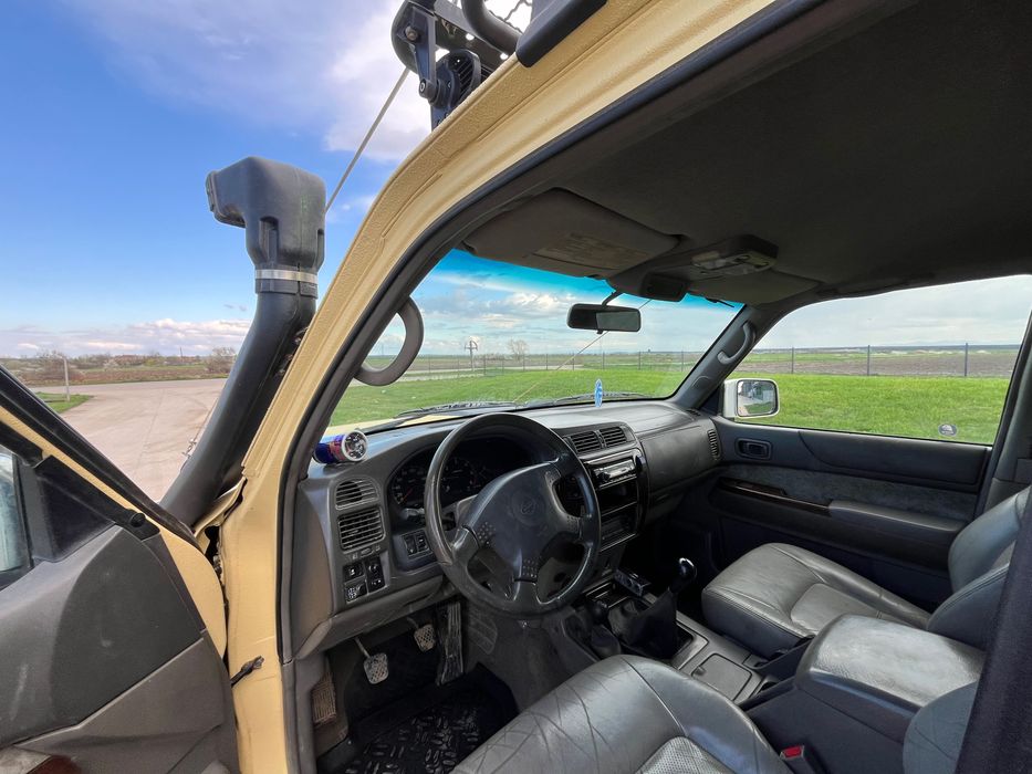 Nissan patrol y61