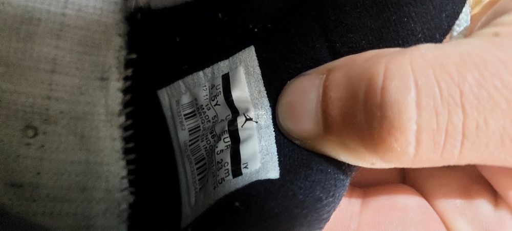 Air Jordan 11 Retro Low BG sneakers