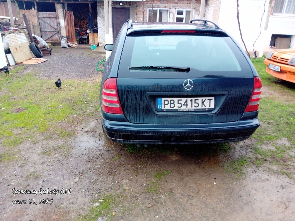 Mercedes c220 cdi 143к.с