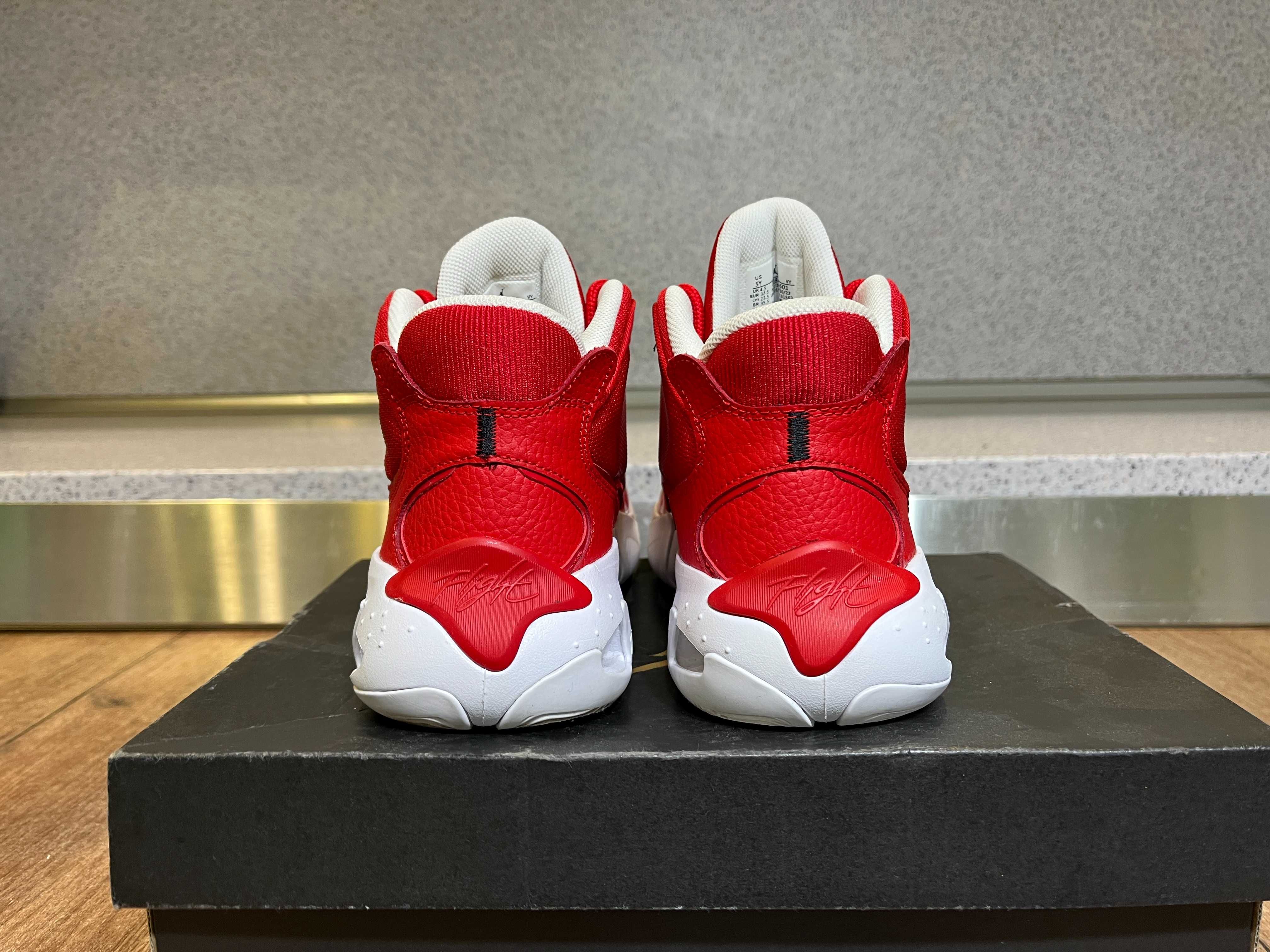 ОРИГИНАЛНИ *** Nike Air Jordan Max Aura 4 University Red/Black-White